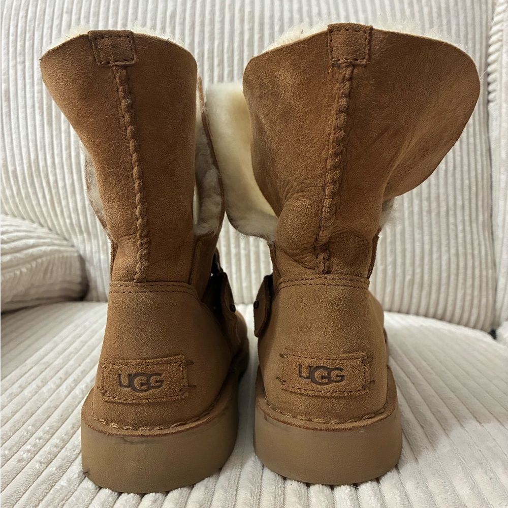 UGG Syden Winter Boots, Chestnut Suede, Women's Size 6.5 - Picture 2 of 6